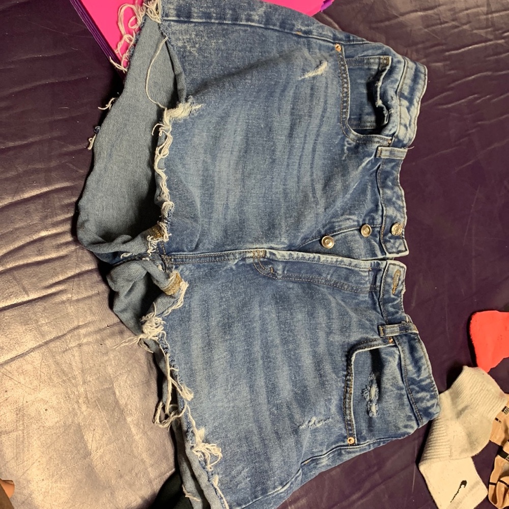 jean shorts never worn